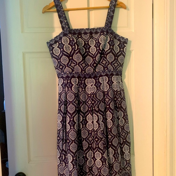 Ivanka pattern Dress - Picture 1 of 4